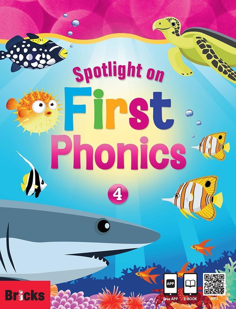 Spotlight on First Phonics Set. 4